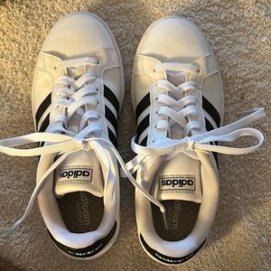 Classic White Sneakers with Black Stripes